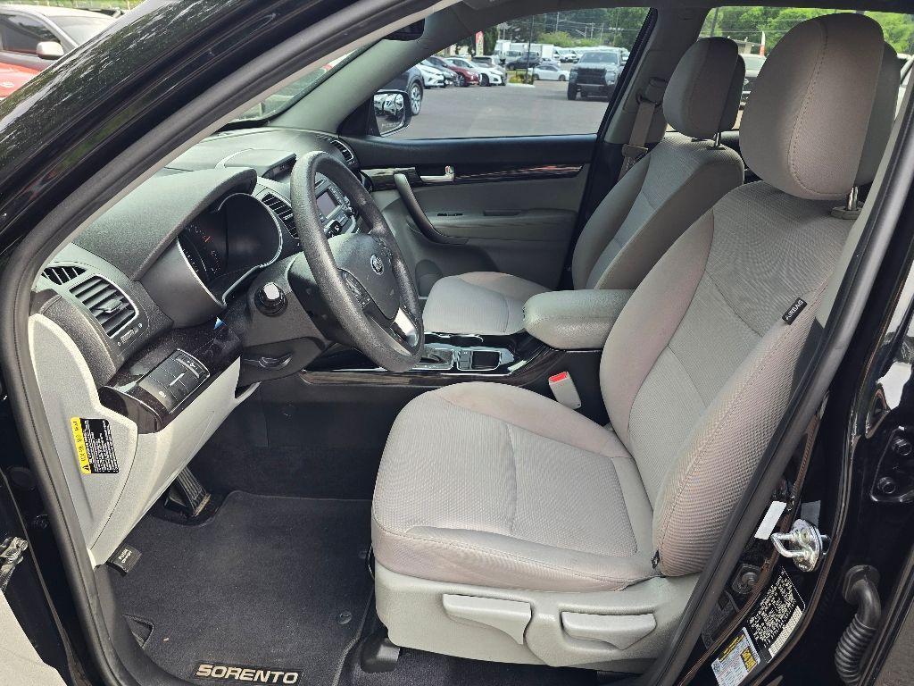 used 2014 Kia Sorento car, priced at $9,977