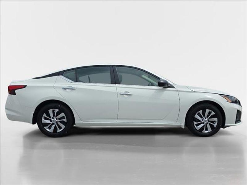 new 2024 Nissan Altima car, priced at $24,227