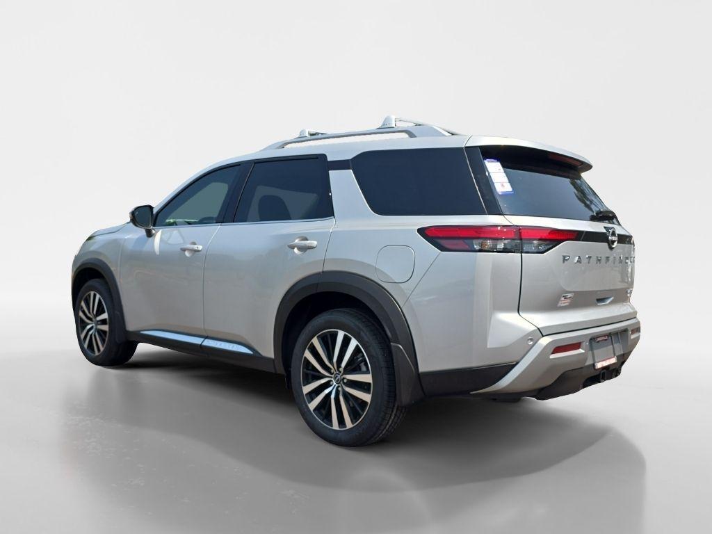 new 2025 Nissan Pathfinder car, priced at $49,167