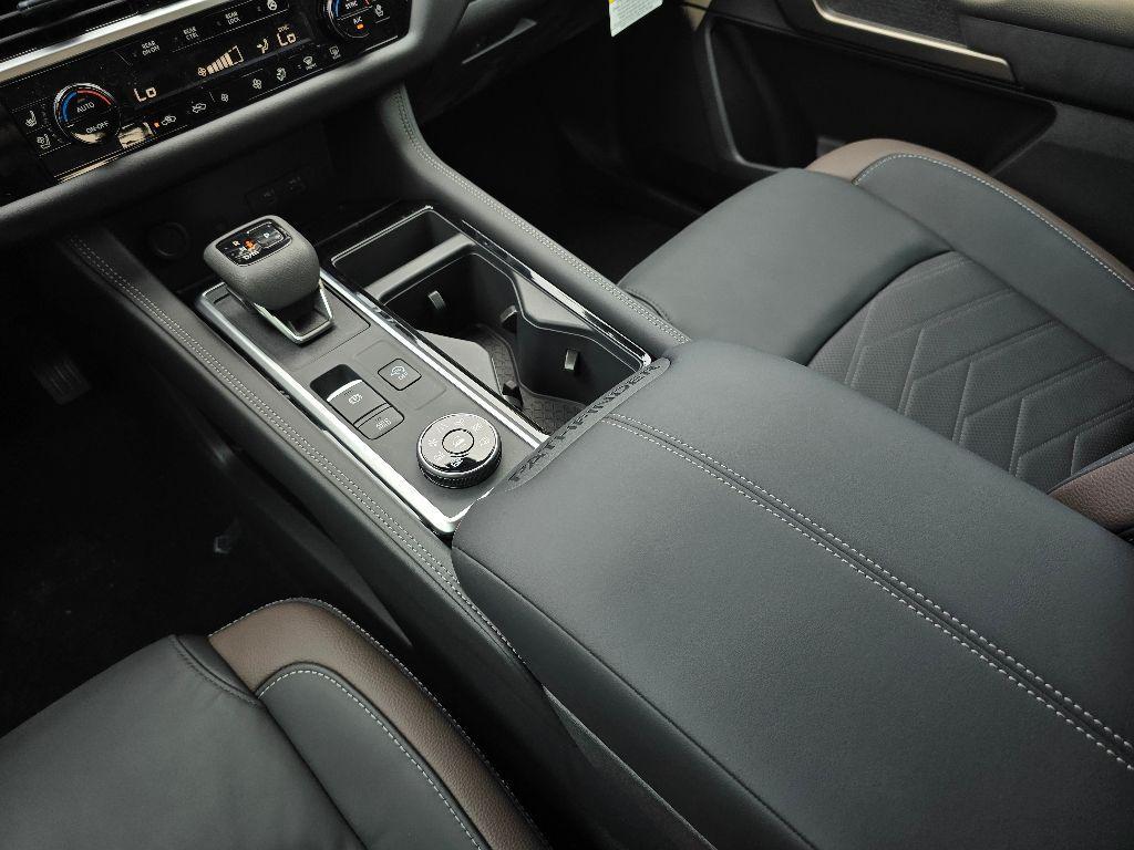 new 2025 Nissan Pathfinder car, priced at $49,167