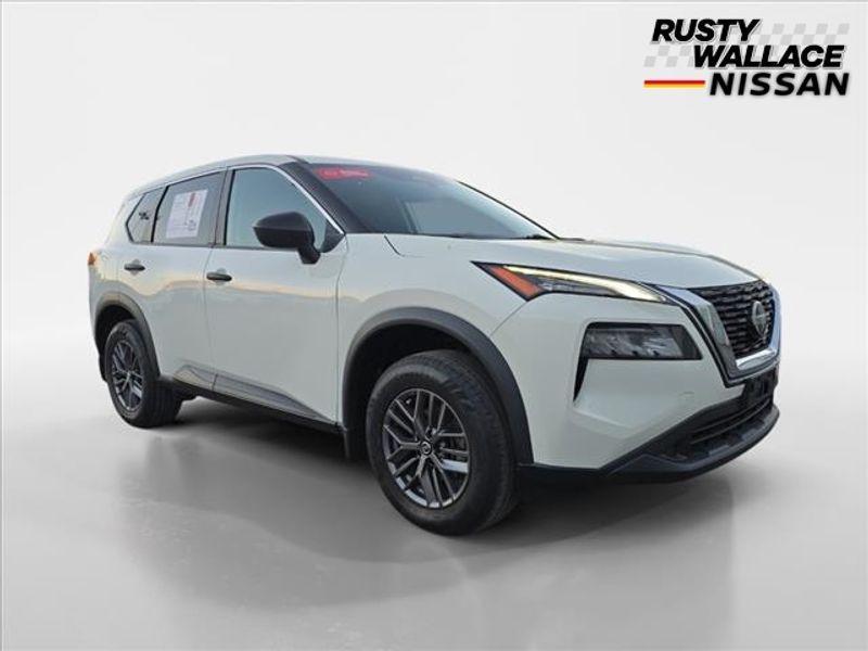 used 2021 Nissan Rogue car, priced at $24,996