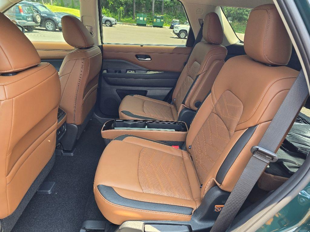 new 2025 Nissan Pathfinder car, priced at $49,167