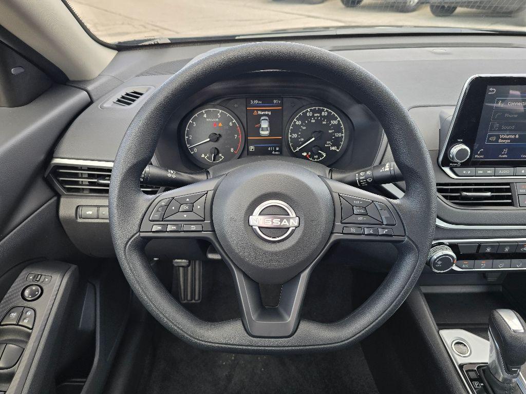 new 2025 Nissan Altima car, priced at $26,301