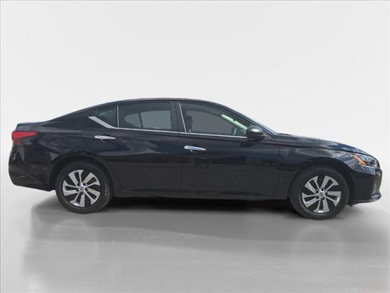 new 2025 Nissan Altima car, priced at $25,577