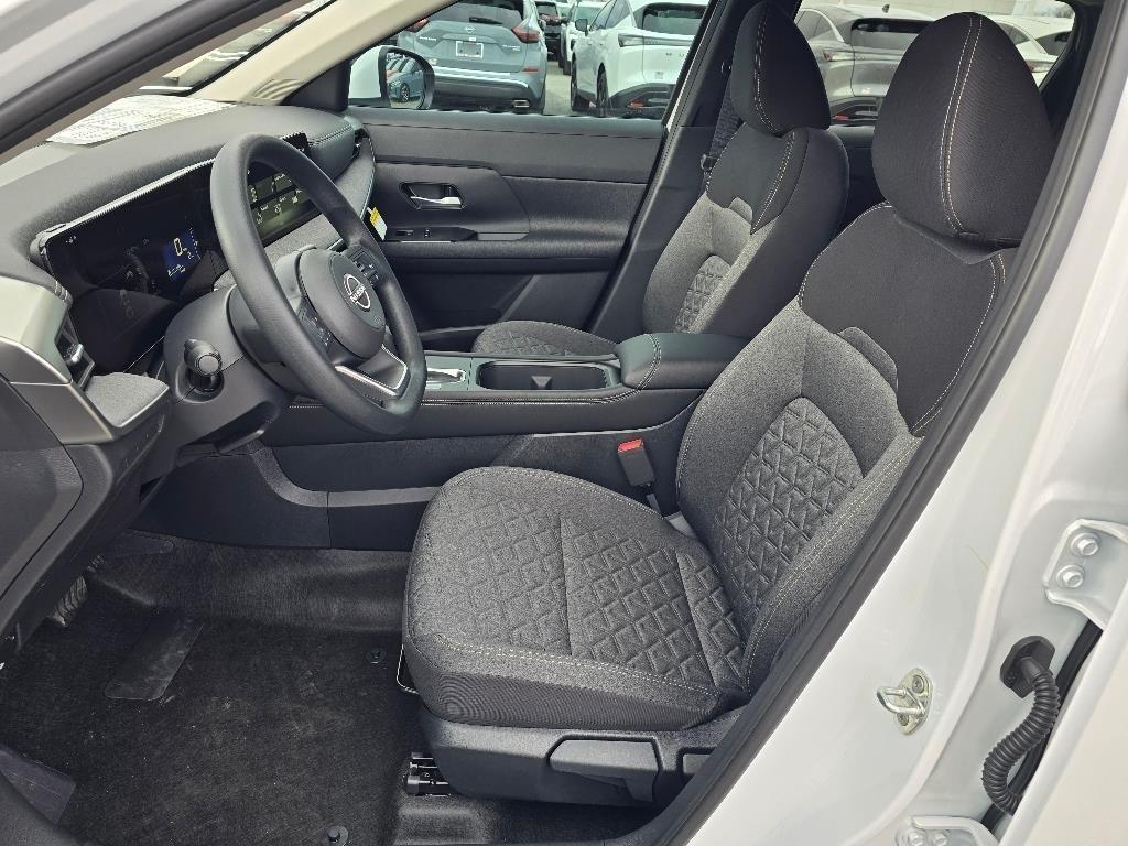 new 2025 Nissan Kicks car
