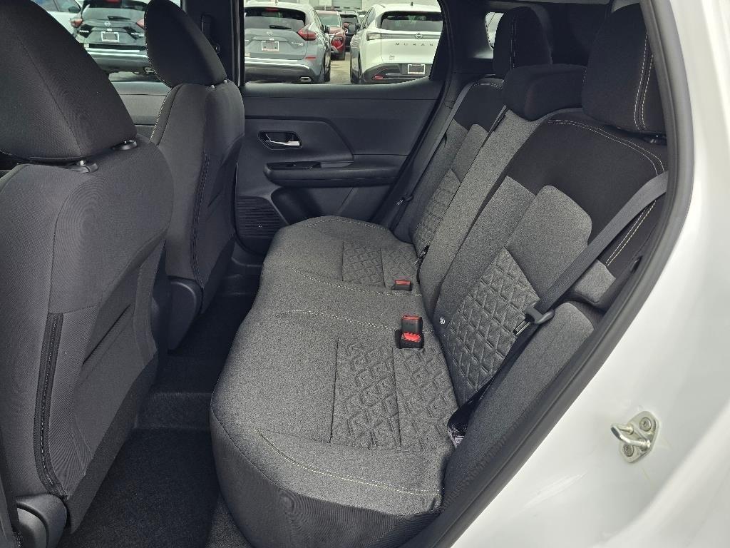 new 2025 Nissan Kicks car