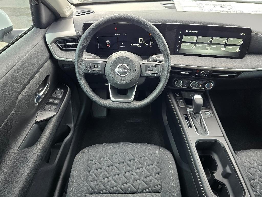 new 2025 Nissan Kicks car