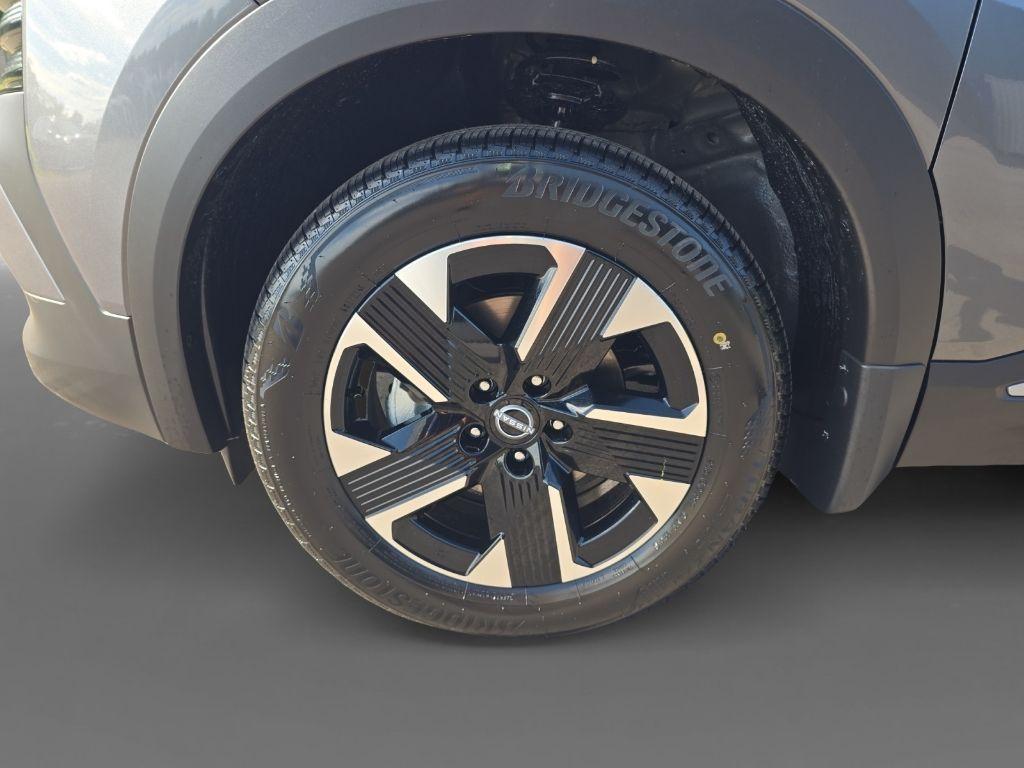 new 2025 Nissan Kicks car, priced at $26,636