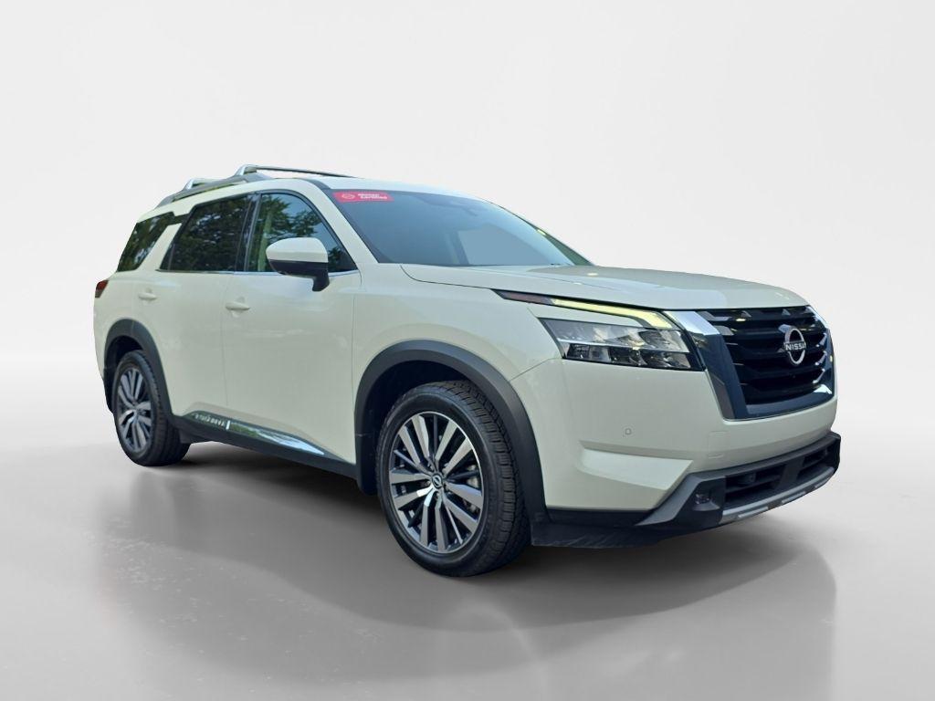 used 2022 Nissan Pathfinder car, priced at $35,997