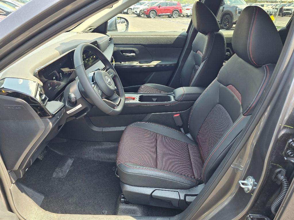 new 2025 Nissan Kicks car, priced at $27,693