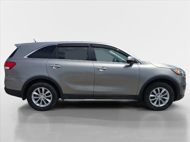 used 2018 Kia Sorento car, priced at $15,977