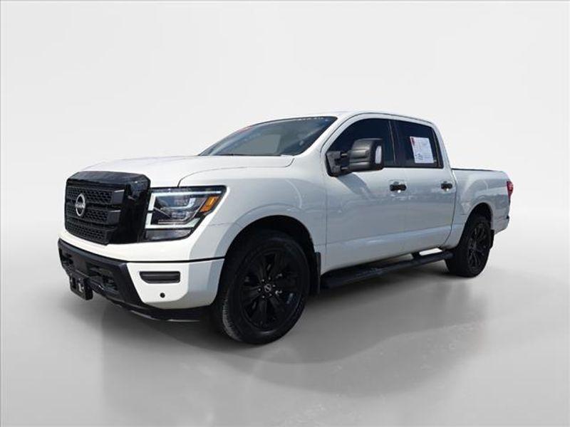 used 2023 Nissan Titan car, priced at $41,997