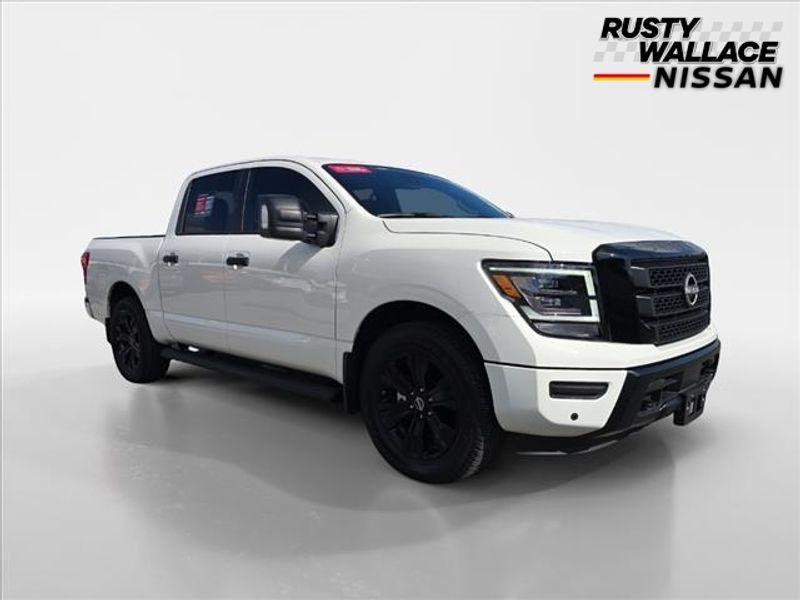 used 2023 Nissan Titan car, priced at $41,997