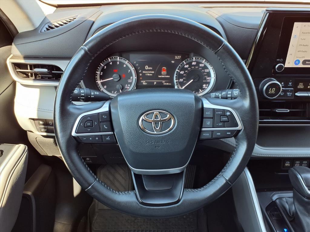 used 2023 Toyota Highlander car, priced at $29,772