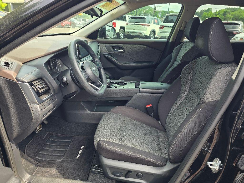 used 2021 Nissan Rogue car, priced at $14,886