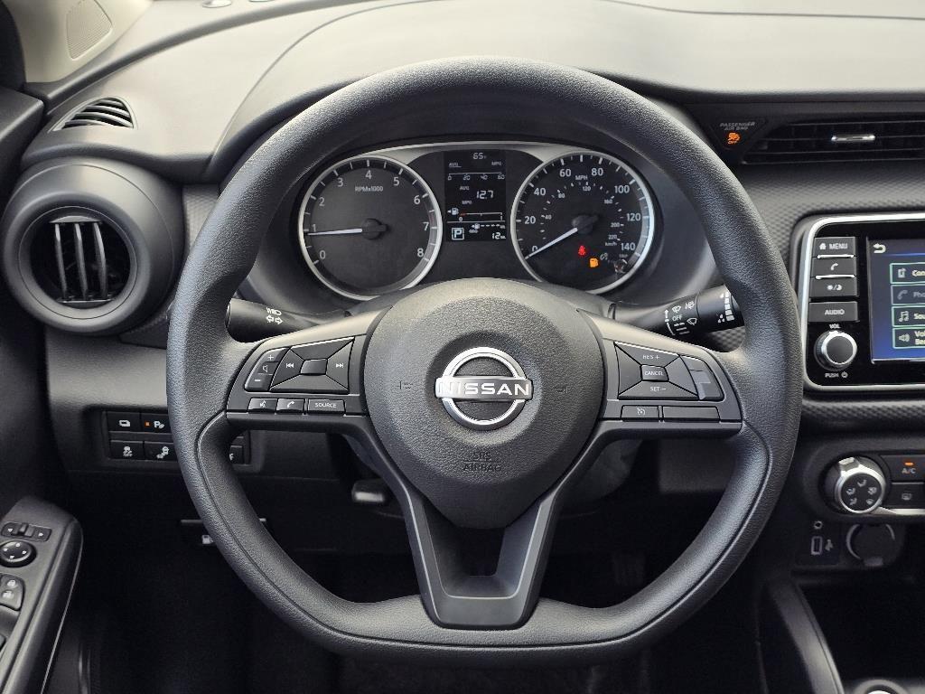 new 2025 Nissan Kicks Play car, priced at $21,825