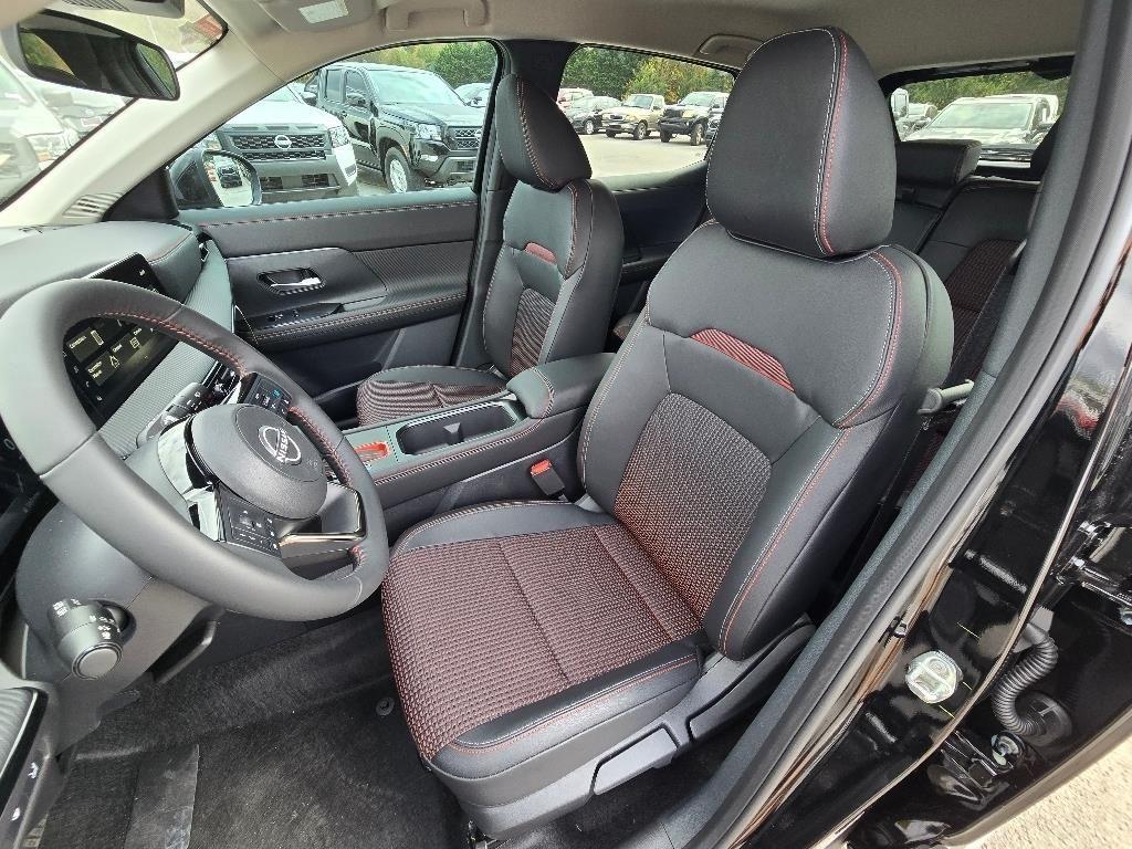 new 2025 Nissan Kicks car, priced at $26,801