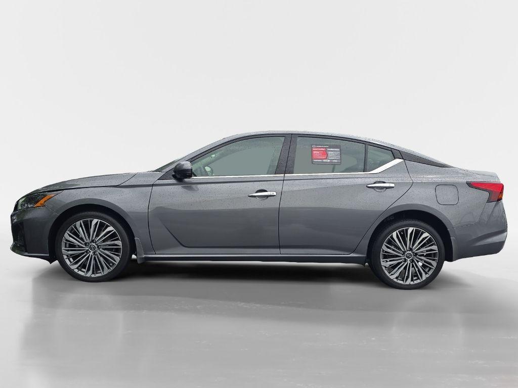 used 2023 Nissan Altima car, priced at $28,822