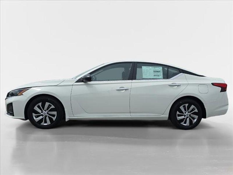 new 2024 Nissan Altima car, priced at $24,227