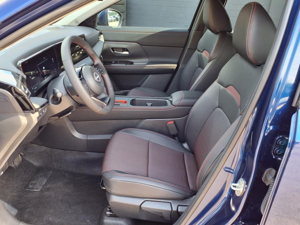 new 2025 Nissan Kicks car, priced at $26,419