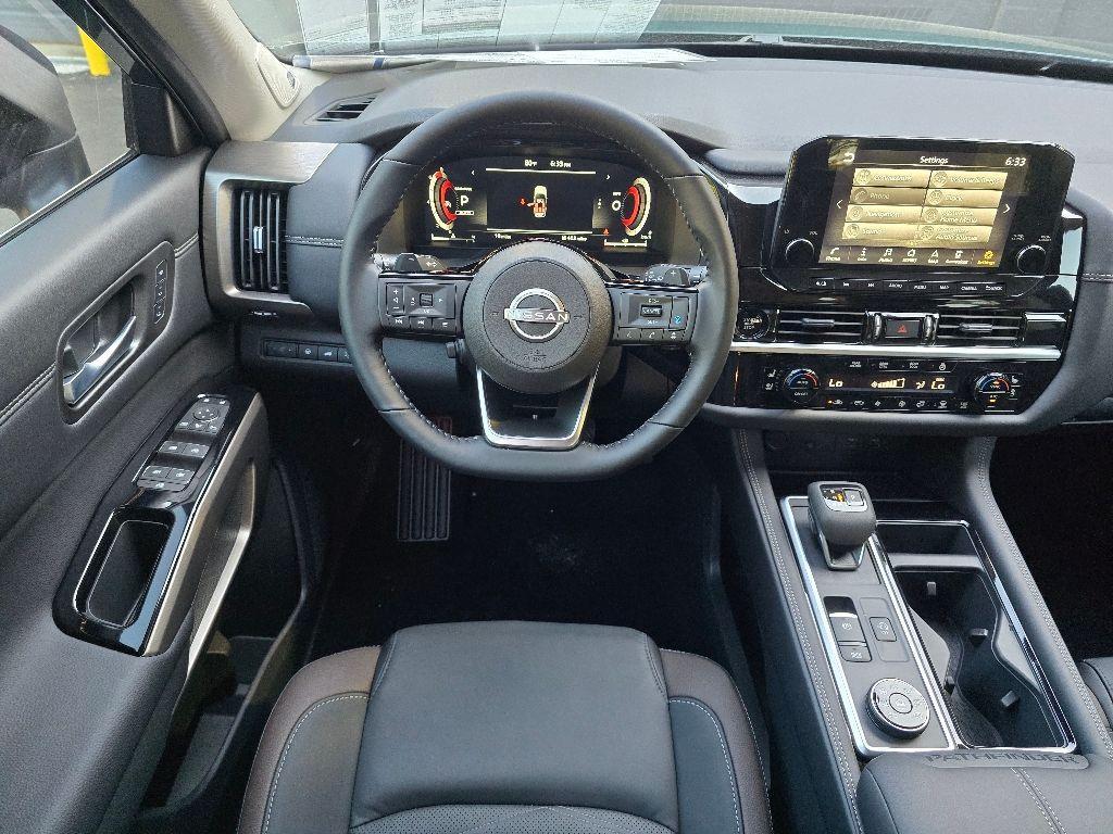 new 2025 Nissan Pathfinder car, priced at $48,854