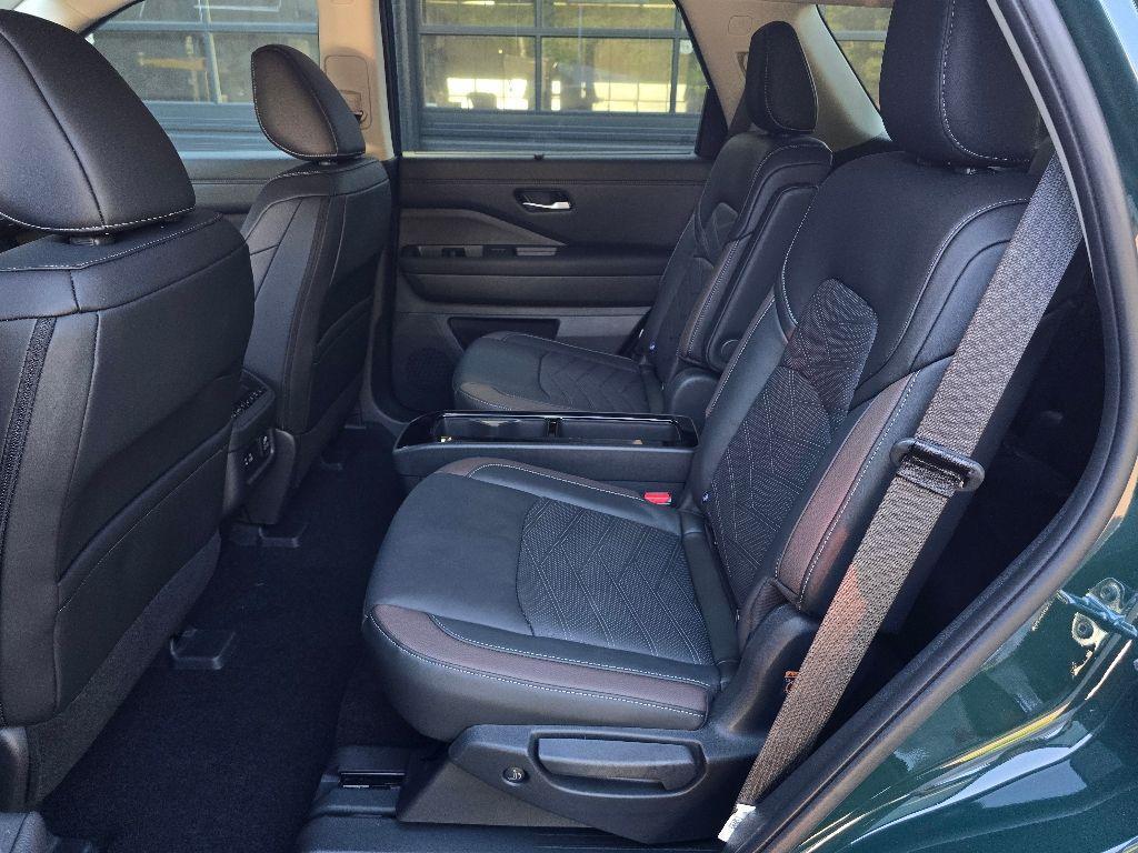 new 2025 Nissan Pathfinder car, priced at $48,854