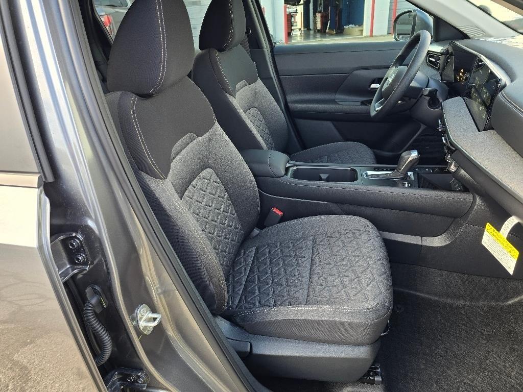 new 2025 Nissan Kicks car, priced at $24,229