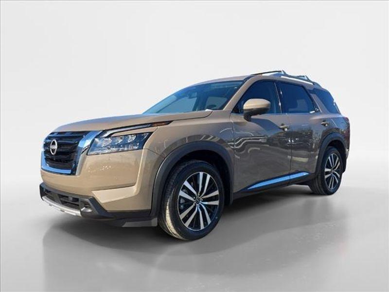 new 2025 Nissan Pathfinder car, priced at $51,530