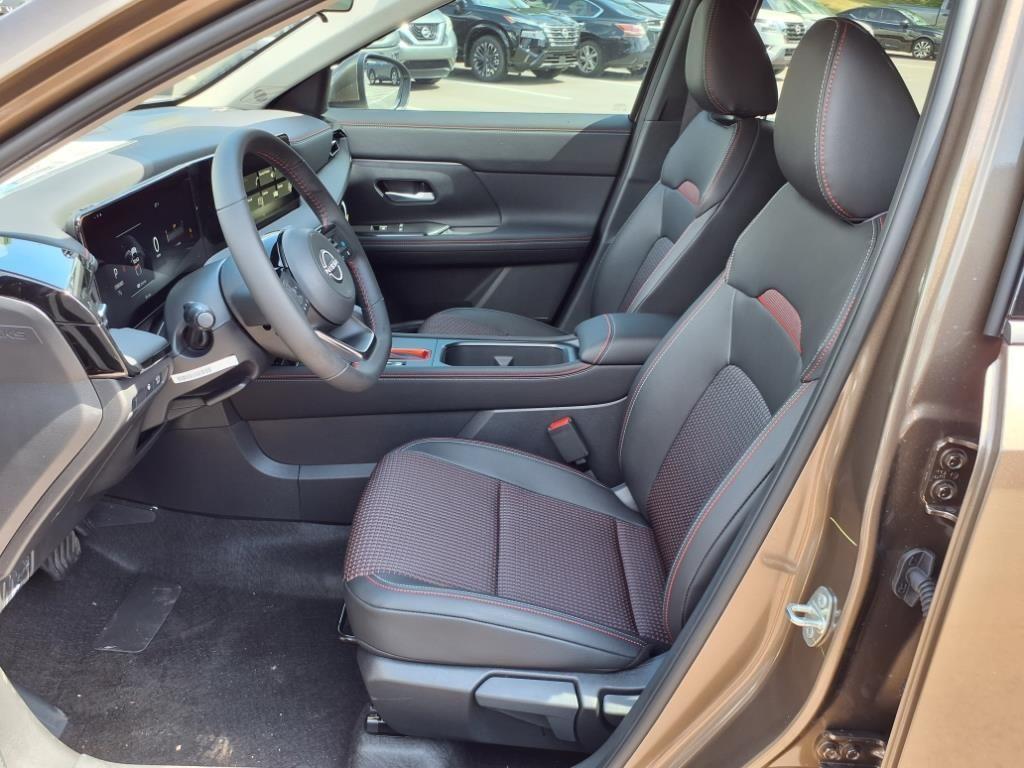 new 2025 Nissan Kicks car, priced at $26,101