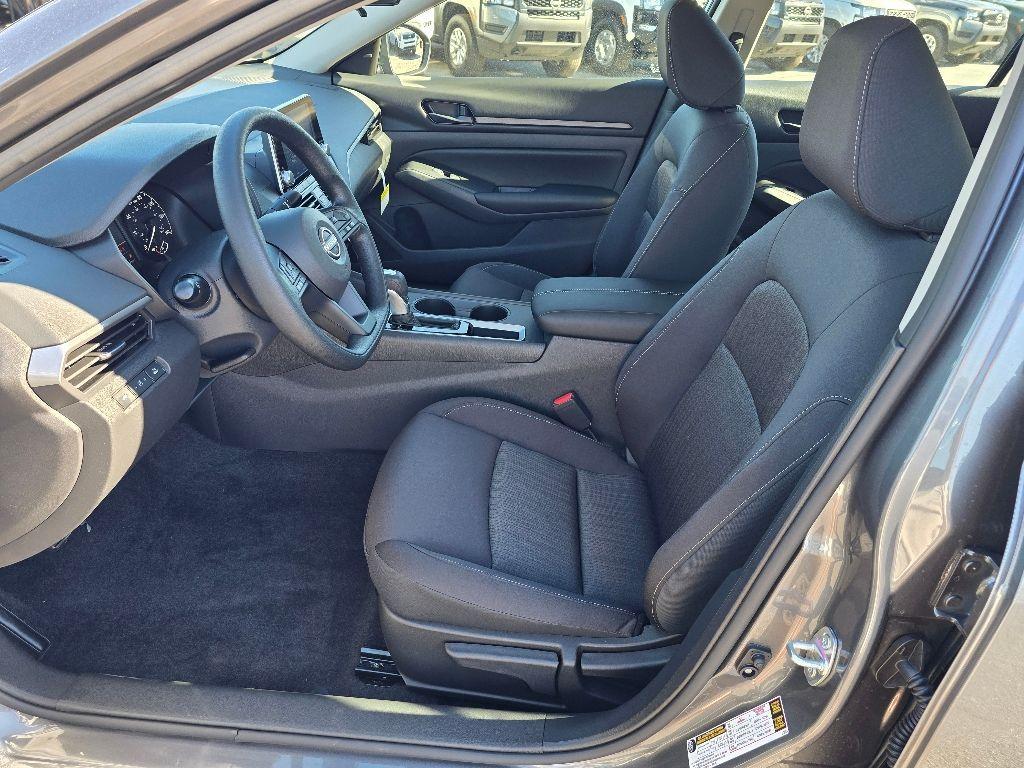 new 2025 Nissan Altima car, priced at $26,301