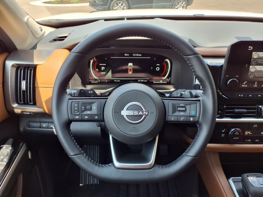new 2025 Nissan Pathfinder car, priced at $50,492