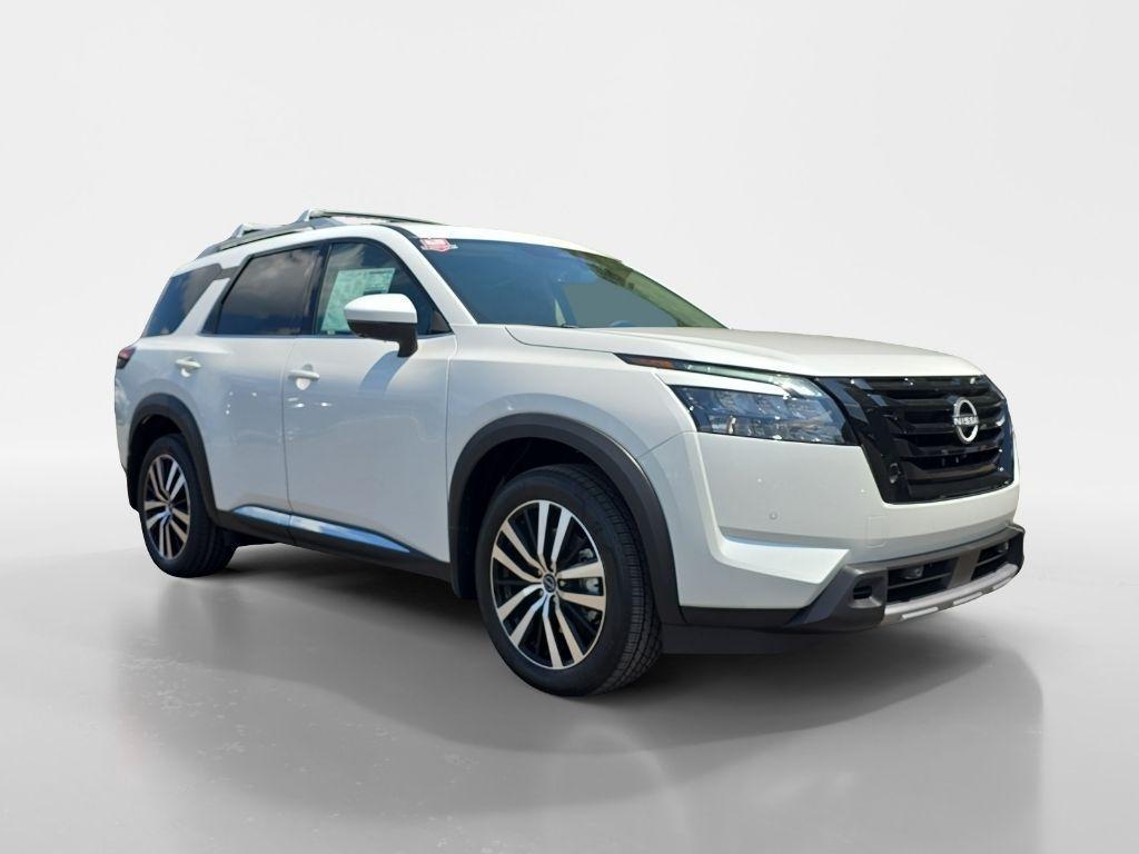 new 2025 Nissan Pathfinder car, priced at $50,492