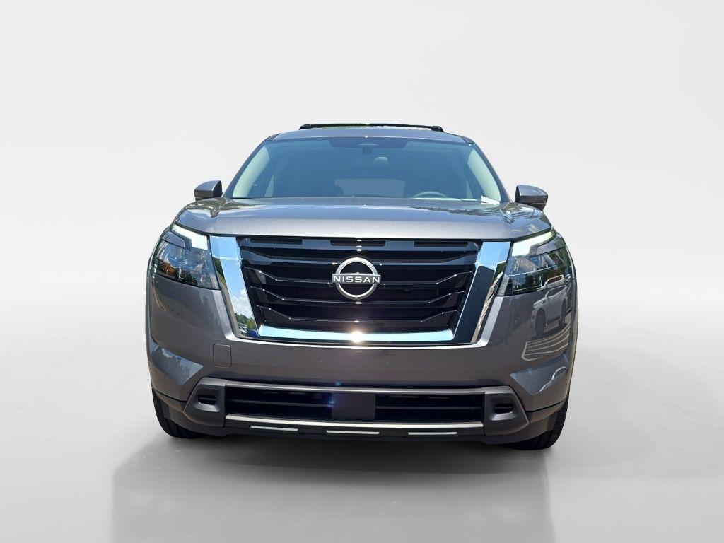 new 2025 Nissan Pathfinder car, priced at $40,278