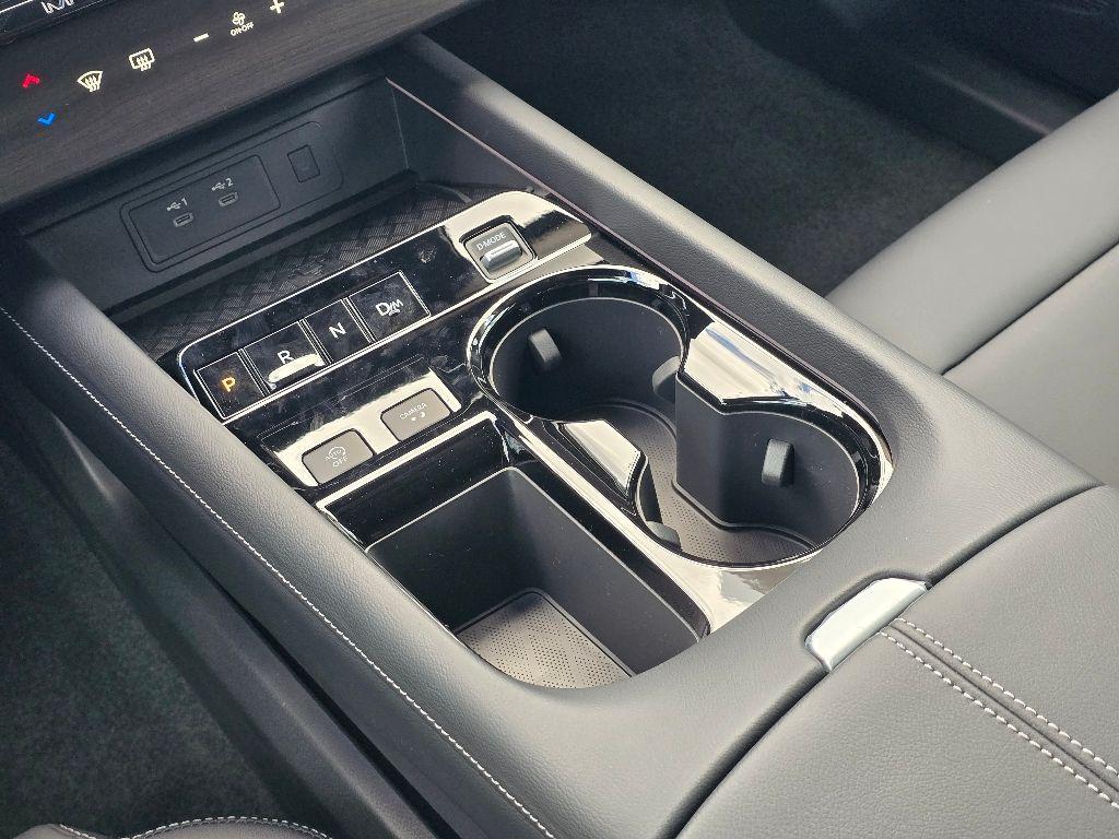 new 2025 Nissan Murano car, priced at $45,695