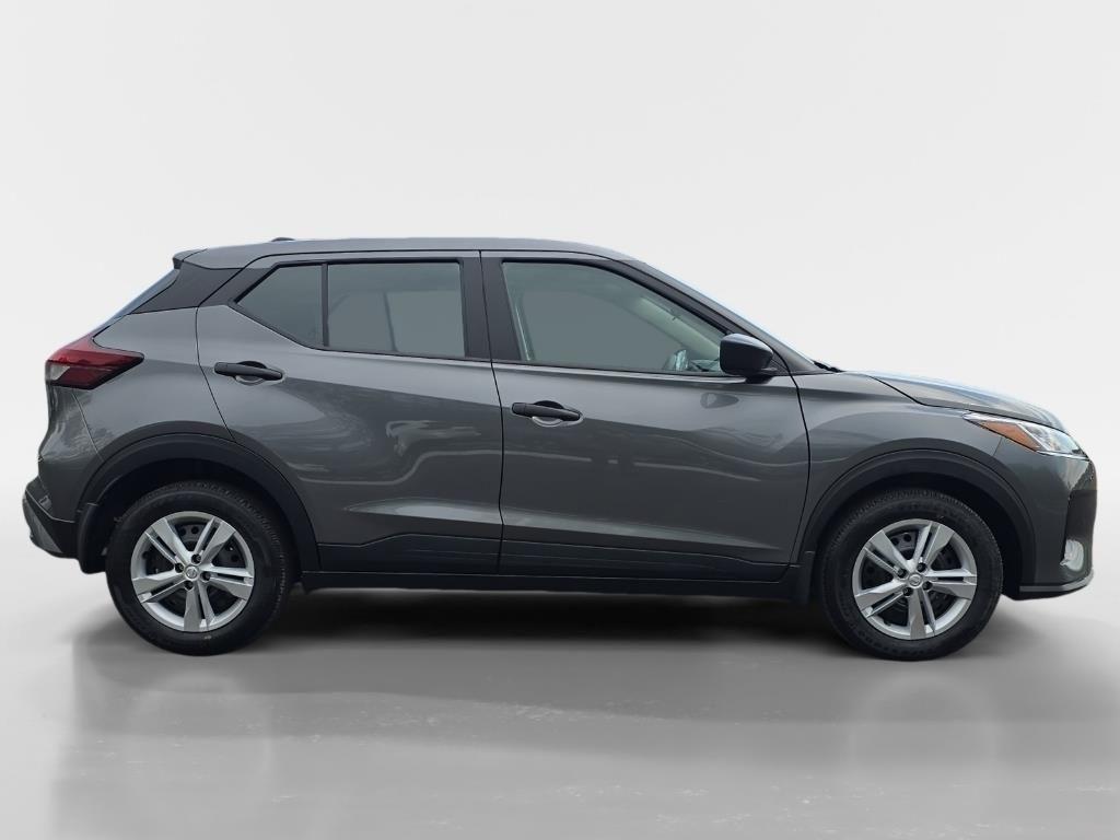 new 2025 Nissan Kicks Play car, priced at $22,434