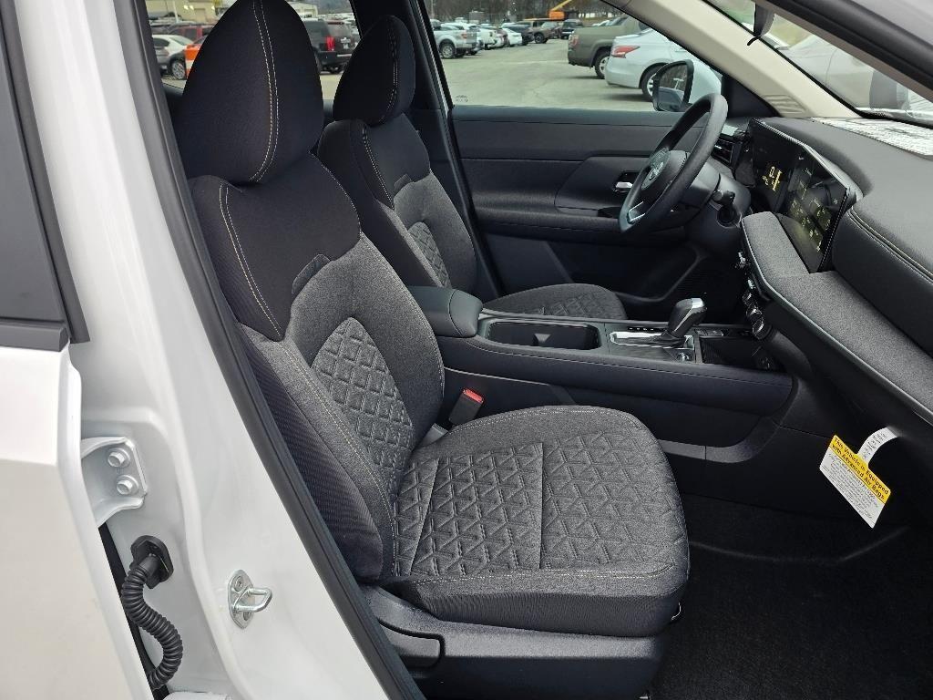 new 2025 Nissan Kicks car, priced at $24,655