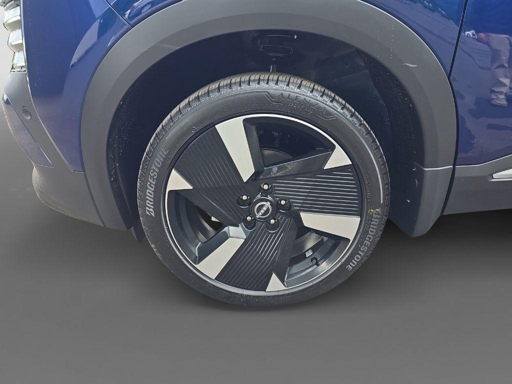 new 2025 Nissan Kicks car, priced at $29,352