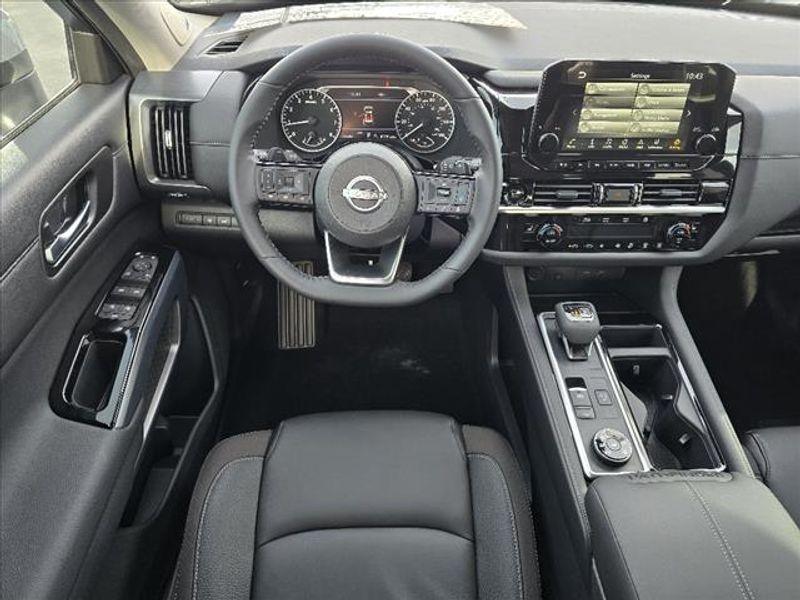 new 2025 Nissan Pathfinder car, priced at $48,790