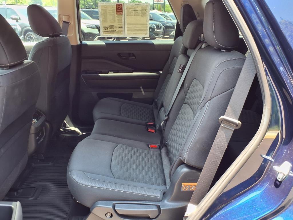 used 2025 Nissan Pathfinder car, priced at $39,552