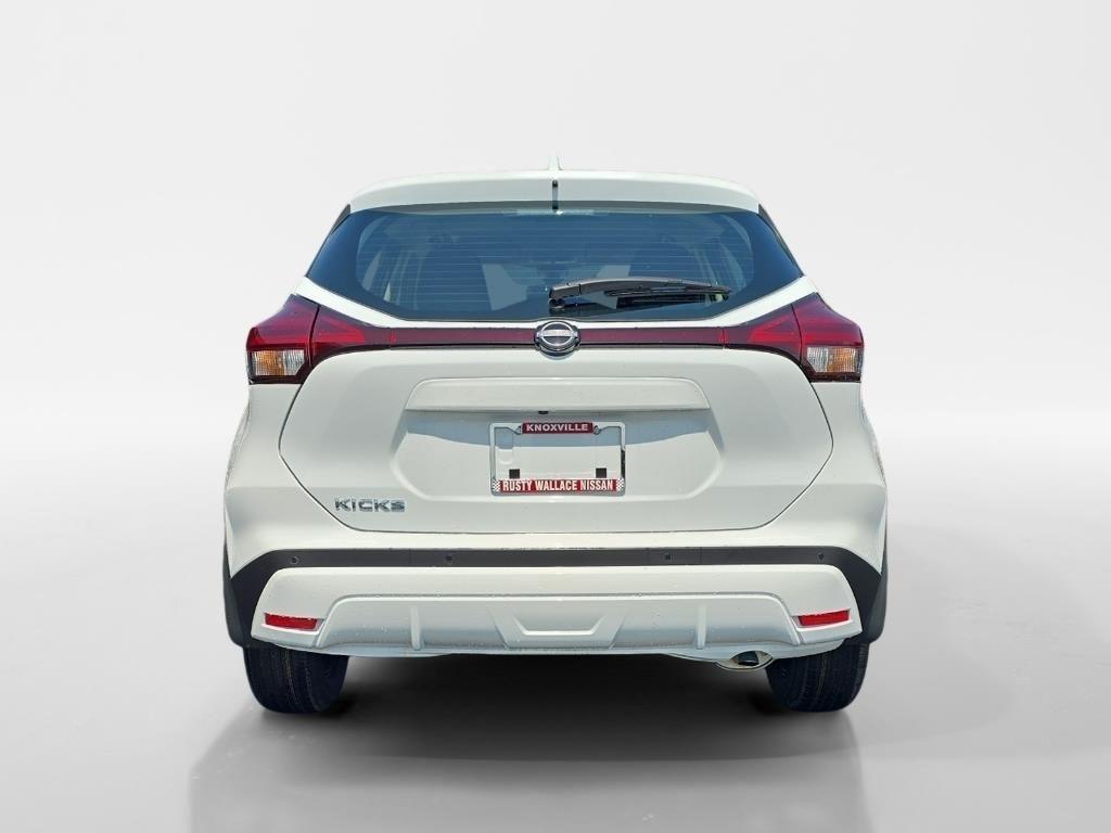 new 2025 Nissan Kicks Play car, priced at $22,434