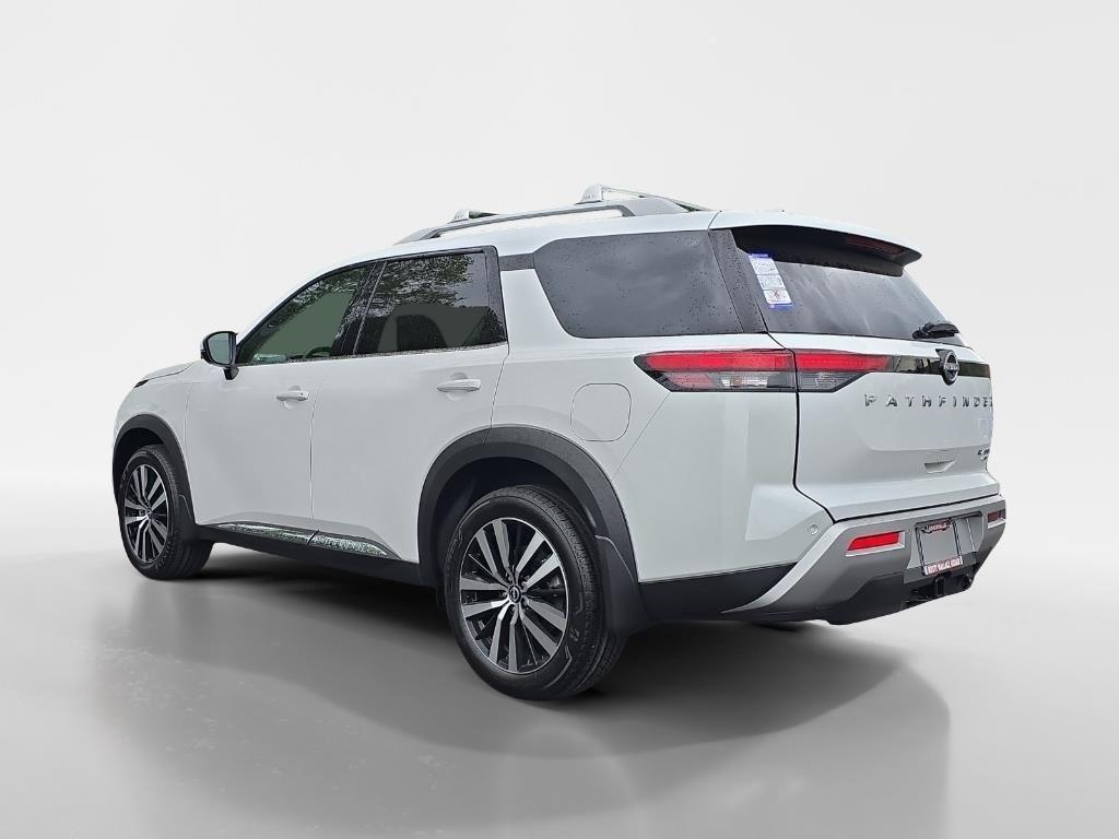 new 2025 Nissan Pathfinder car, priced at $50,565