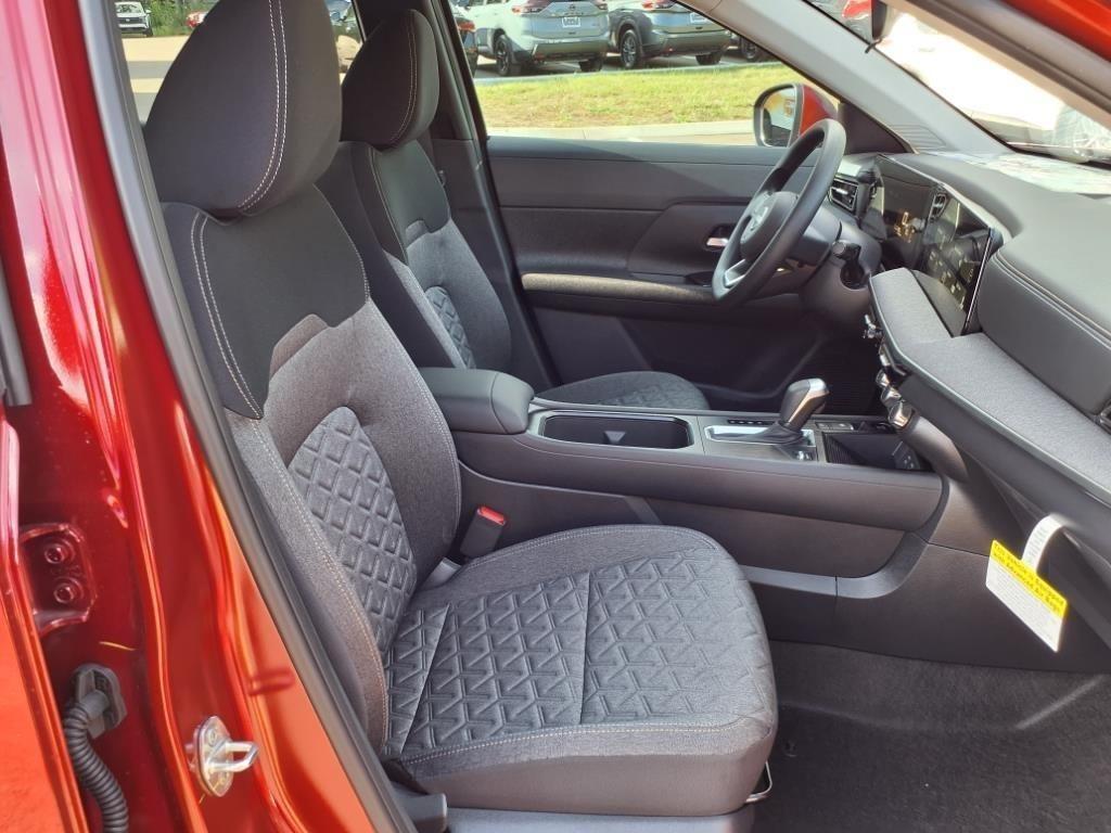 new 2025 Nissan Kicks car, priced at $23,031