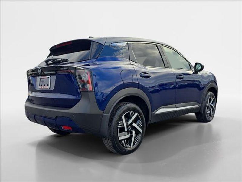 new 2025 Nissan Kicks car, priced at $26,185