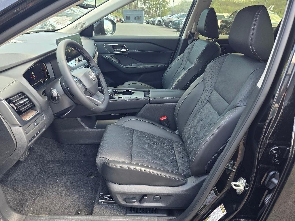 new 2025 Nissan Rogue car, priced at $39,107