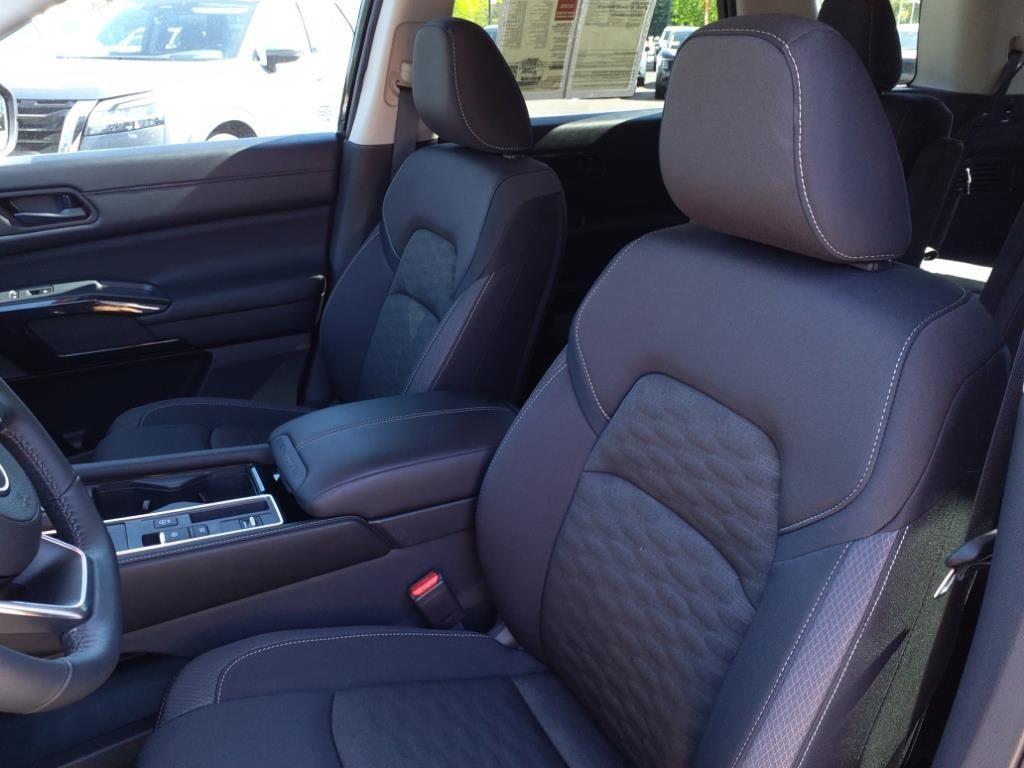 used 2024 Nissan Pathfinder car, priced at $38,996