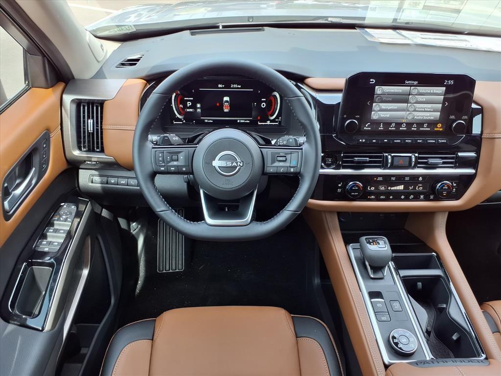 new 2025 Nissan Pathfinder car, priced at $46,550