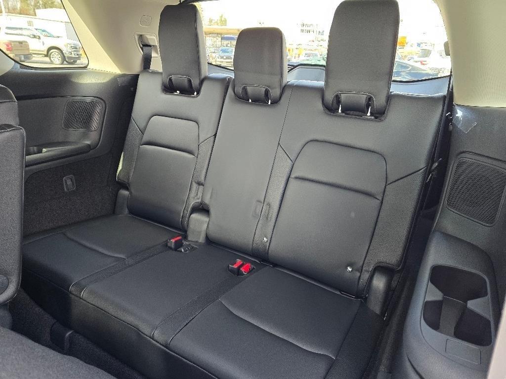 new 2025 Nissan Pathfinder car, priced at $45,343