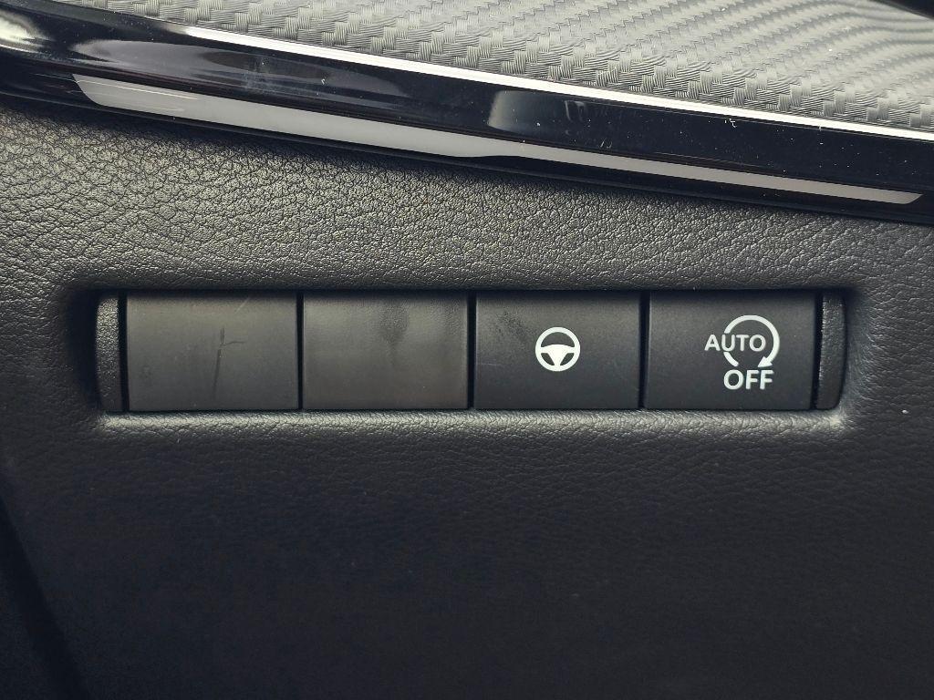 new 2025 Nissan Kicks car, priced at $27,644