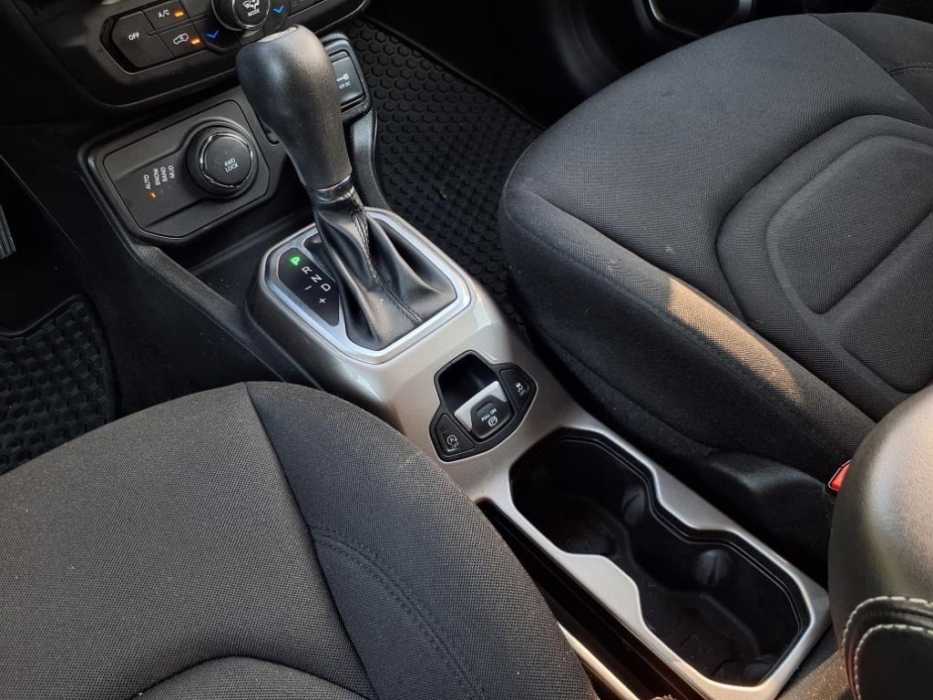 used 2022 Jeep Renegade car, priced at $18,399