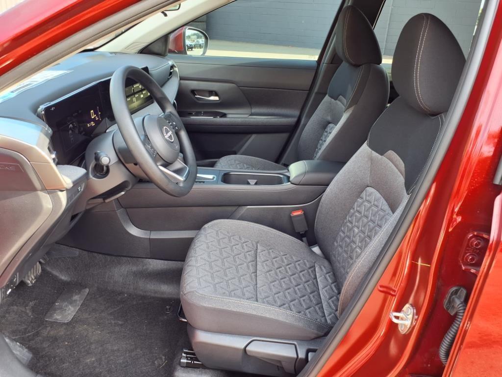new 2025 Nissan Kicks car, priced at $23,731
